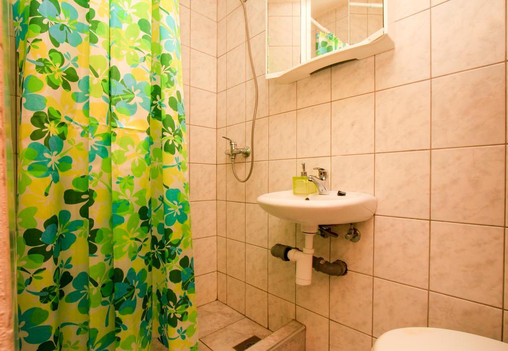 Robinson Braco Apartment Bogomolje Bagian luar foto