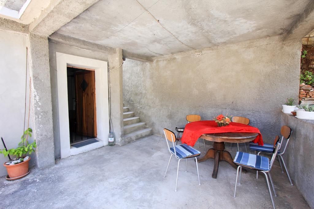 Robinson Braco Apartment Bogomolje Bagian luar foto