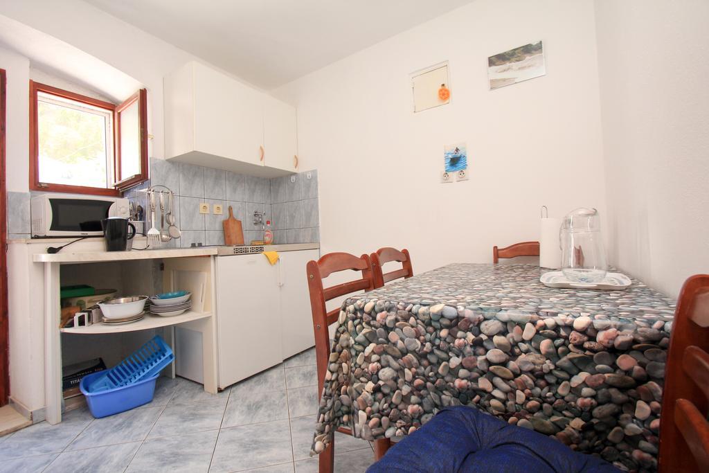 Robinson Braco Apartment Bogomolje Bagian luar foto
