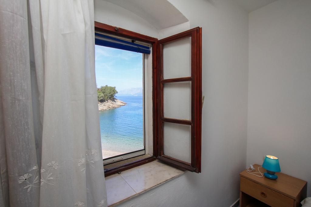 Robinson Braco Apartment Bogomolje Bagian luar foto
