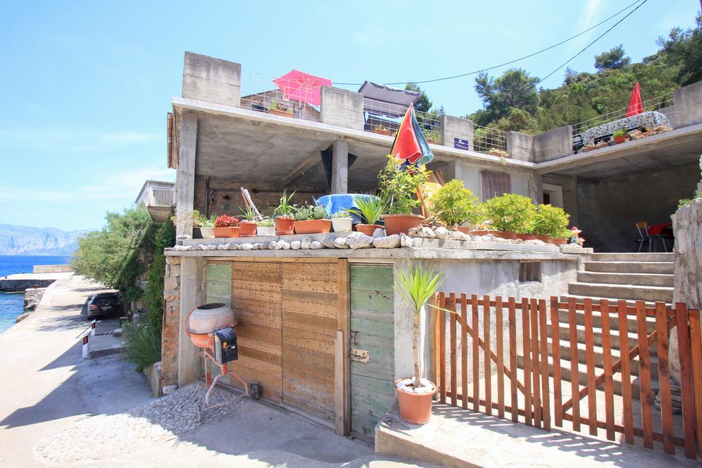 Robinson Braco Apartment Bogomolje Bagian luar foto